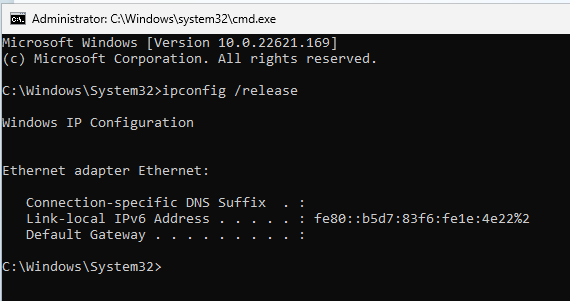 Esecuzione del comando ipconfig release per forzare la disconnessione da internet su Windows 11